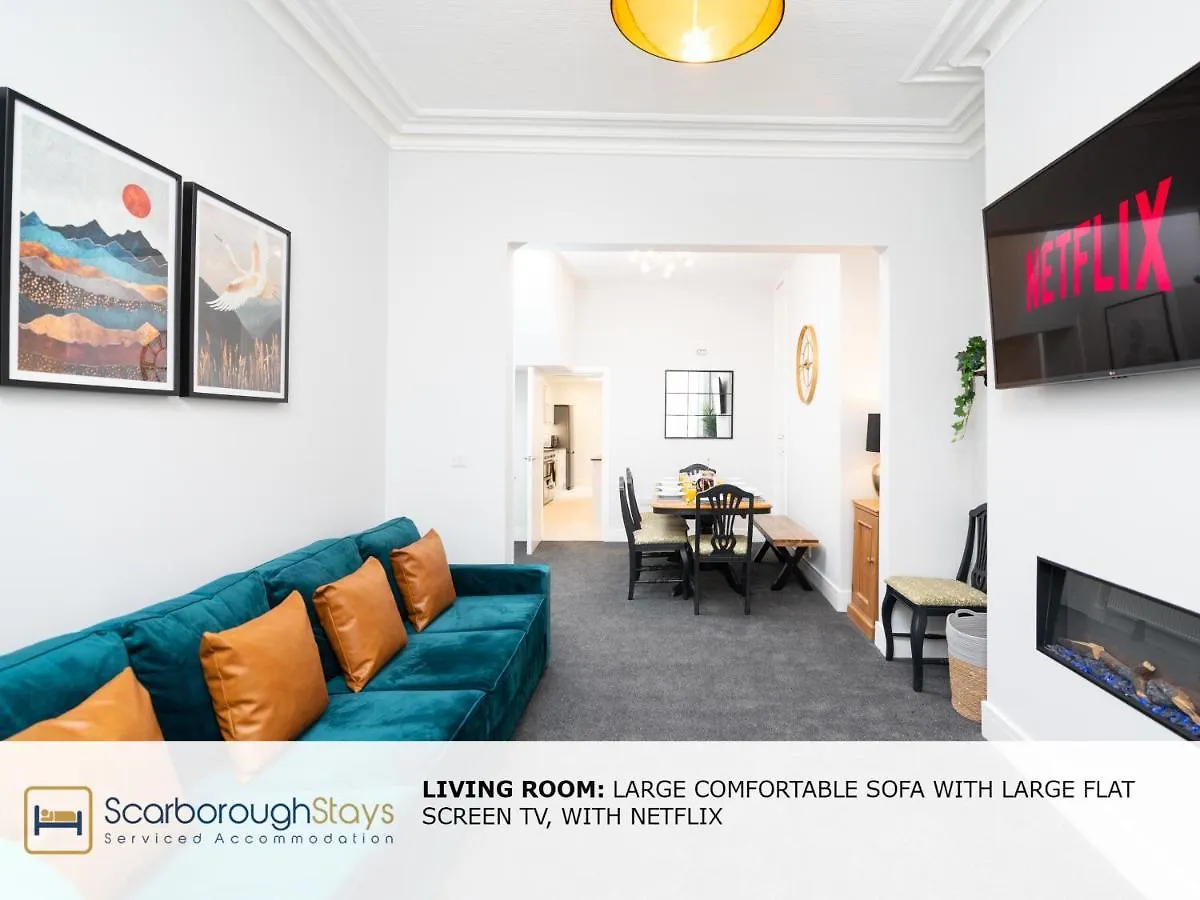 Scarborough Stays - Trafalgar Lodge - 4 Bedroomed House - Free Parking Holiday home