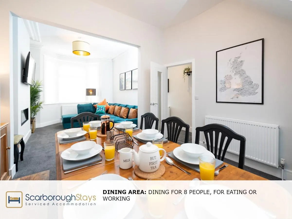Scarborough Stays - Trafalgar Lodge - 4 Bedroomed House - Free Parking 0*,